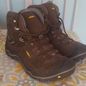 Like New Keen Hiking Boots Mens Size 11